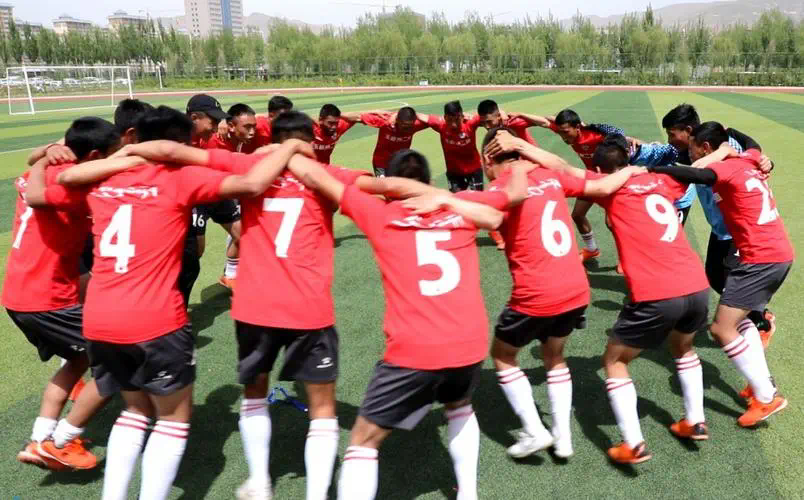 网球拍怎么才会打断呢